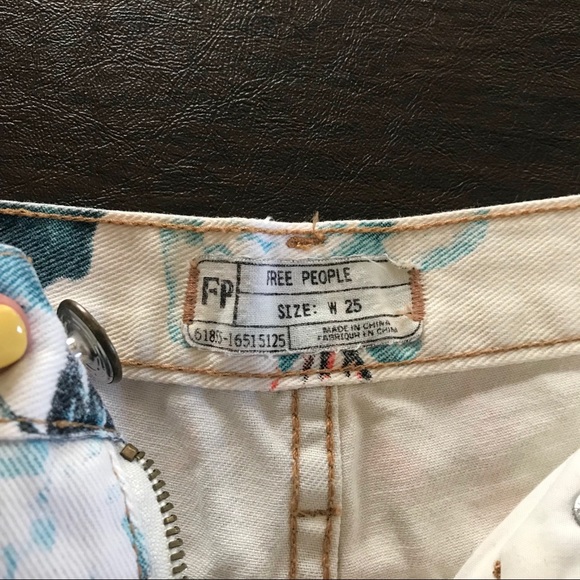 Free People Denim Shorts - Picture 4 of 4